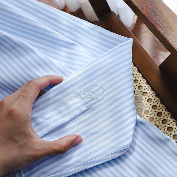 Concept-chup-anh-so-mi-san-go-sang-trong-2 Concept chụp ảnh sơ mi sàn gỗ sang trọng 2